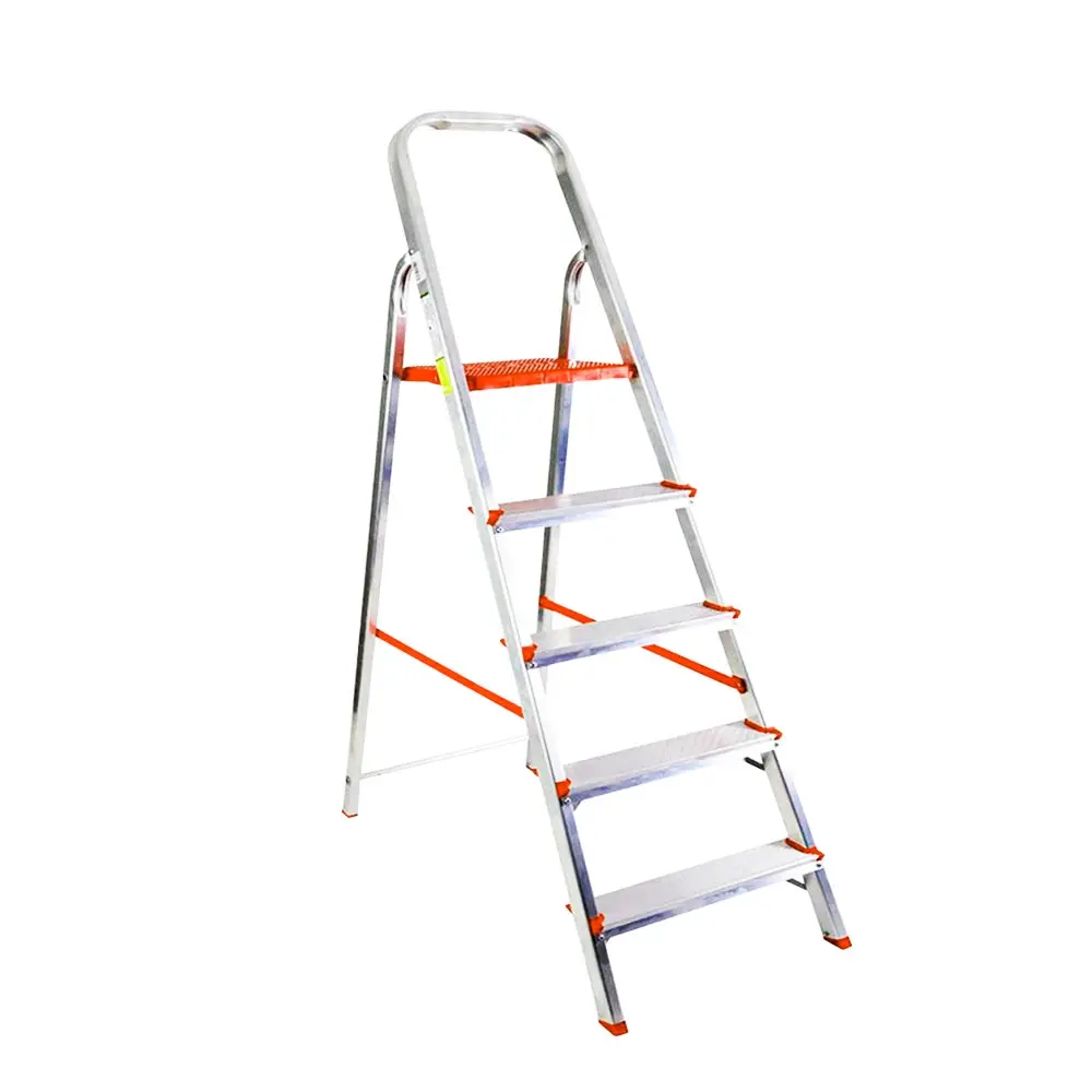 ESCALERA DE ALUMINIO MARCA: CORONA MOD: ESC0064, 5 PELDAÑOS